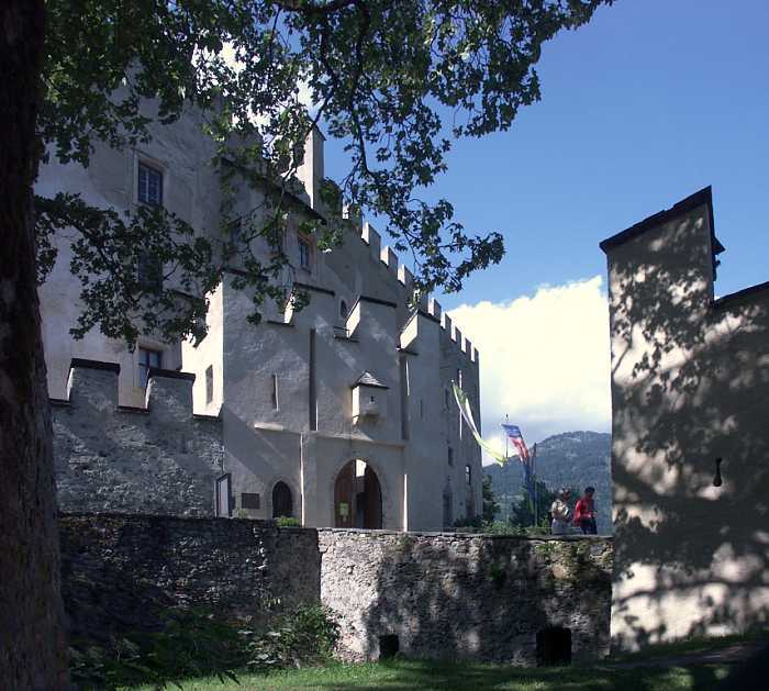 21_Spittal_zámek Porcie_PICT0280_700px.jpg